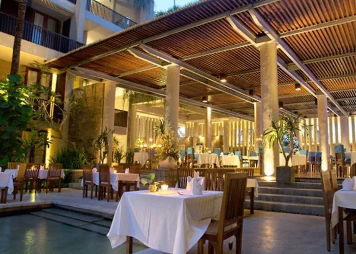 リゾート The Oasis Benoa Bali 4*